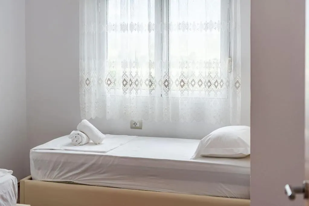 Hometown Apartment Гирокастра